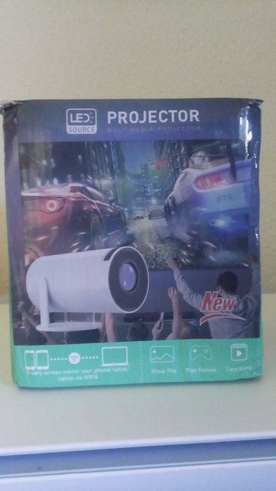 Mini Projetor LED Portátil – Novo!!