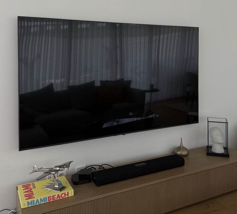 VENDO TV LG 75  (LED - 75'' - 189 cm - 4K Ultra HD - Smart TV)
