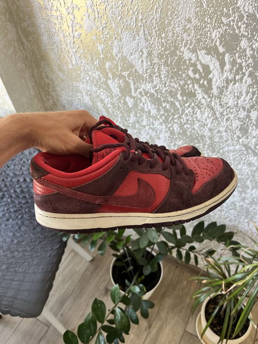 nike dunk cherry - купить кроссовки мужские - Цена на OLX.ua