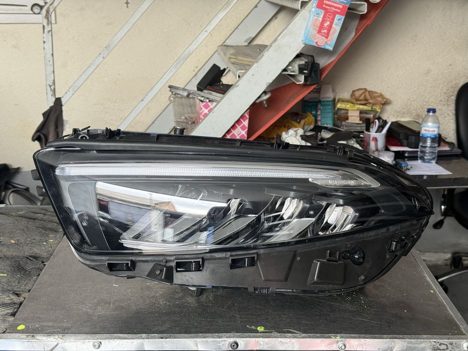 Mercedes classe A w177 farol esquerdo 2022