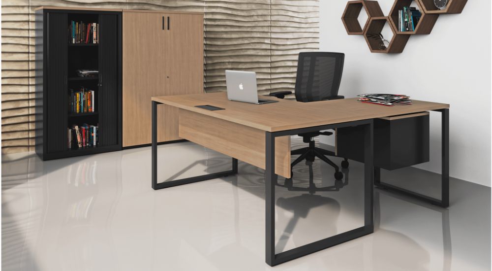 Mobiliário de escritório e Cadeiras