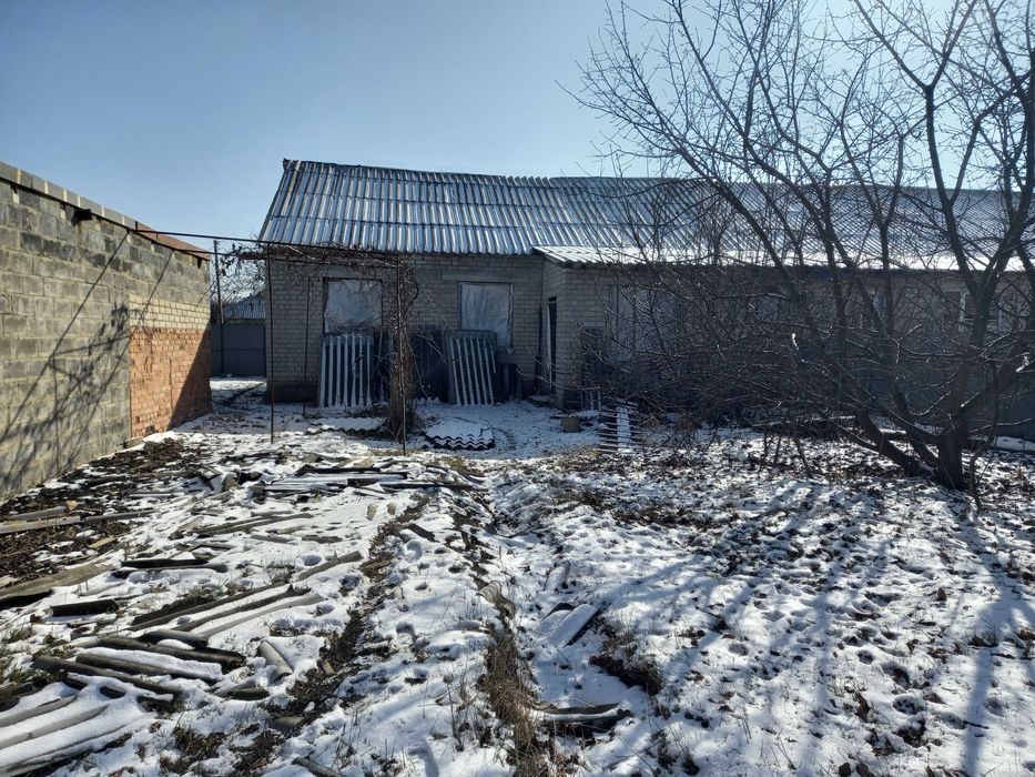 Будинок 99,4 м² та Гараж з підвалом 42,83  м² (НЕ АРЕНДА, ПРОДАЖ)