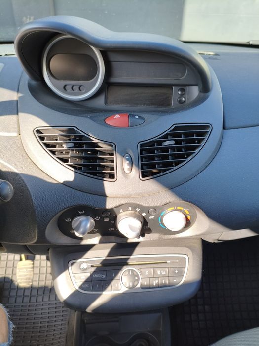 Renault Twingo 2 2011 98000km 1.2 75KM