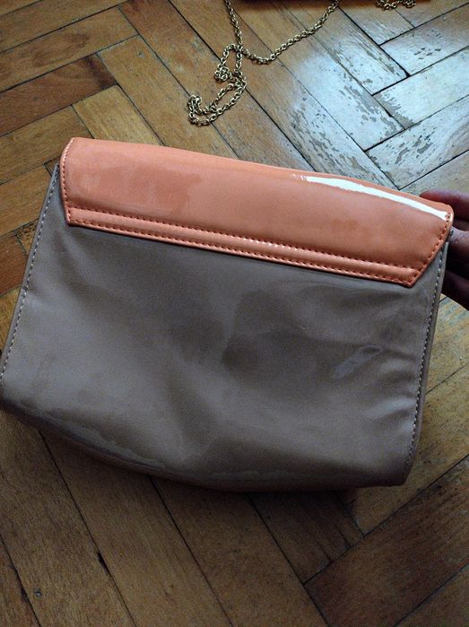 Lakierowana Torebka Mohito