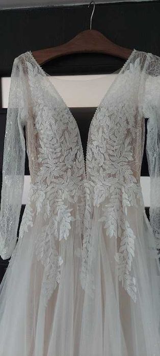 Suknia ślubna z długim rękawem Leandra Annais Bridal