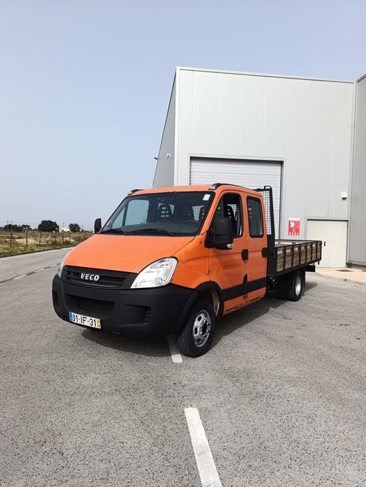 Iveco cabine dupla e caixa
