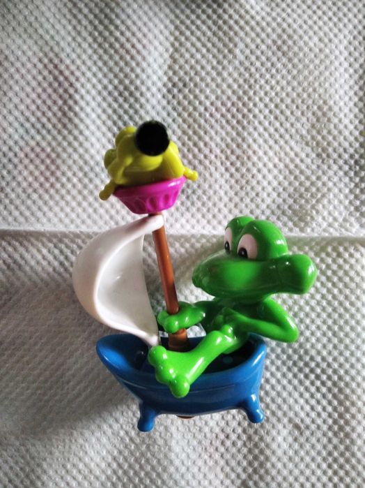 Іграшки герої мультфільмів.хеппі міл