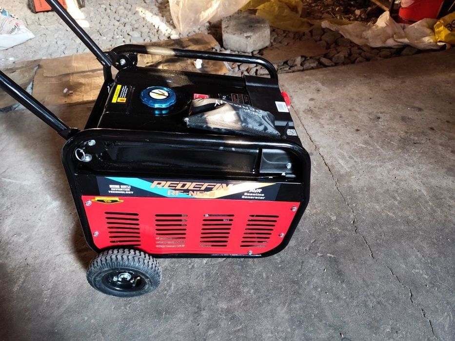 Agregat prądotwórczy REDEFIN RF-N64iRedefin  RF-n64i

To niezawodne narzędzie do prac na świeżym powietrzu. Wydajny, odporny na ciężkie warunki pogodo