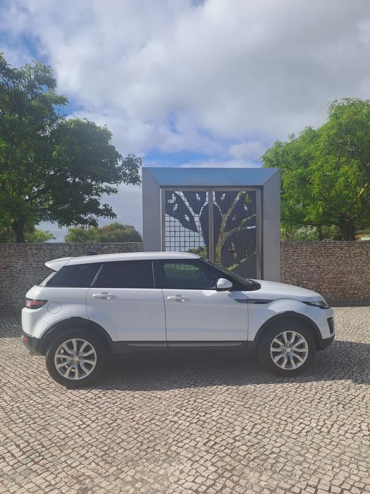 Range rover evoque