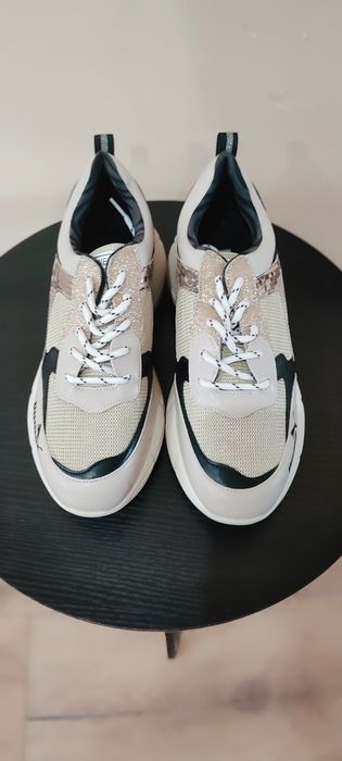 Buty sportowe rozmiar 39