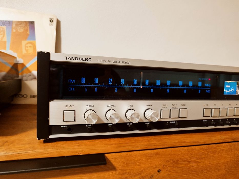 NOWA CENA! Kultowy amplituner Tandberg TR 2025