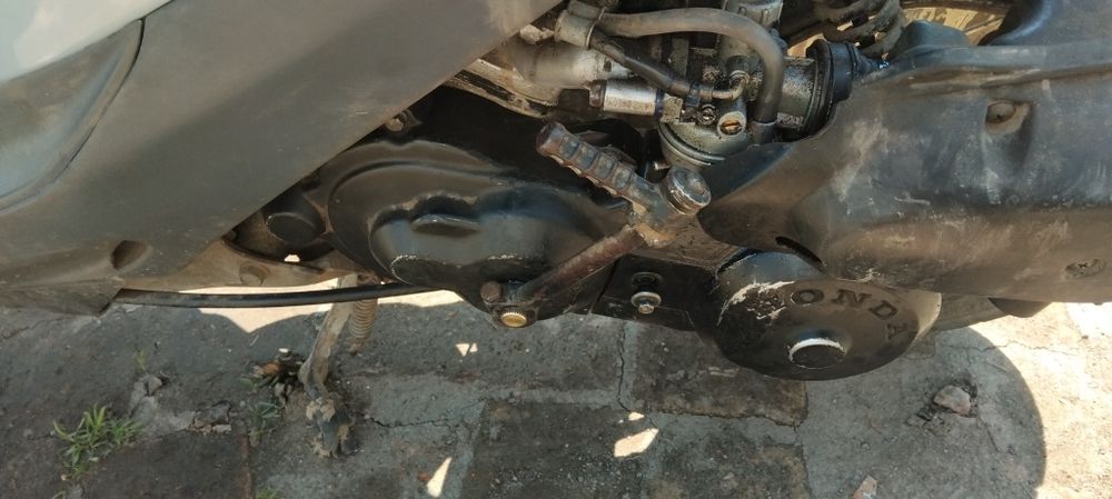 Продам  Honda 77