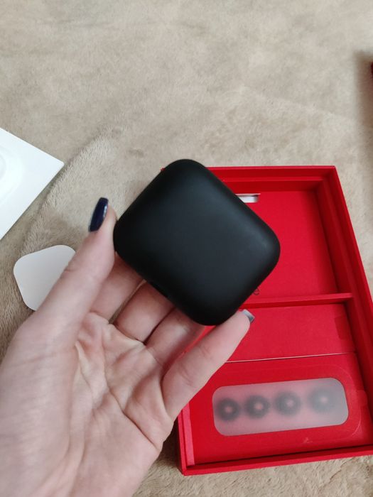 Продам навушники One plus buds pro