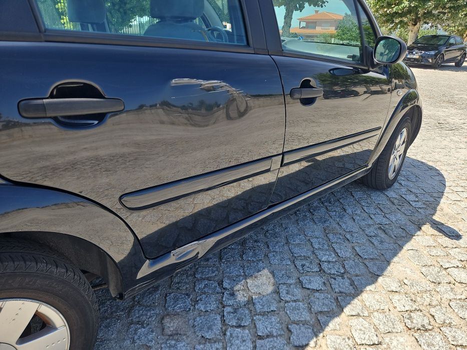 Citroen C3 1 1.1i 60cv Gasolina (Com Avaria Eletrónica)
COM AVARIA ELÉTRICA