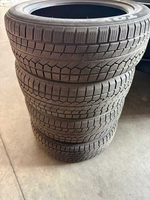 Opony 215/55 R18 V99 - uzywane 4 sztuki