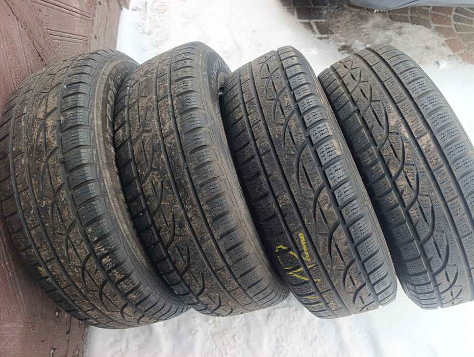 Шини 215/70 R 16