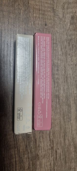 Dwa nowe błyszczyki rhode Bieber peptide lip tint