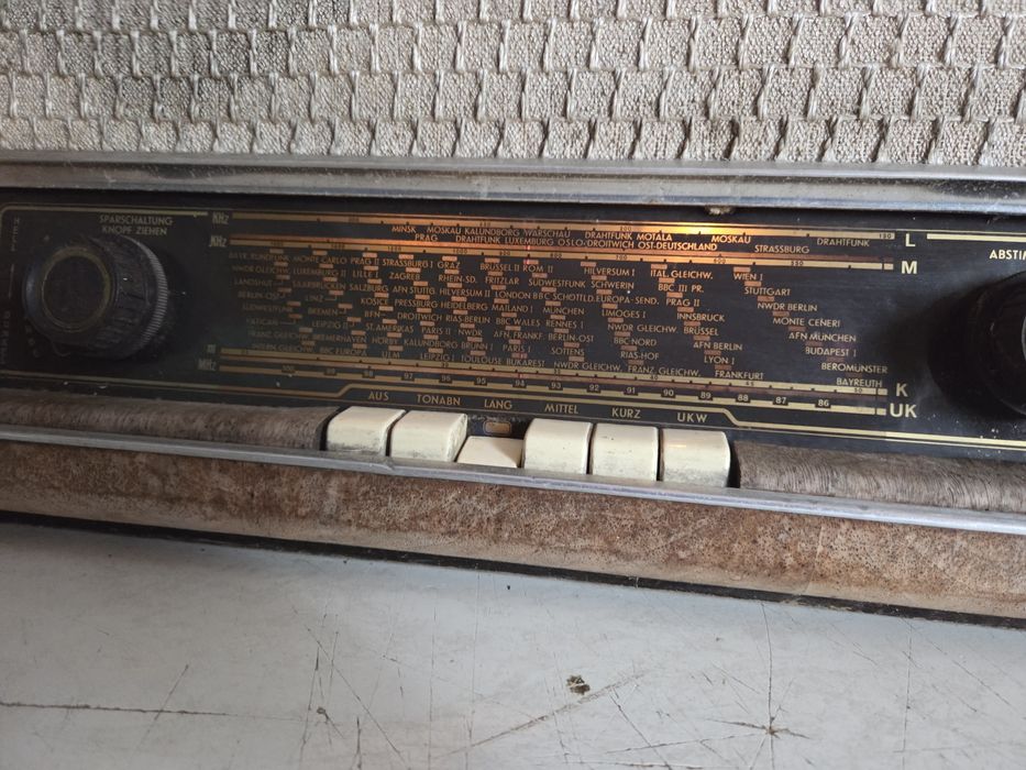 Stare radio lampowe Graets Super 164W