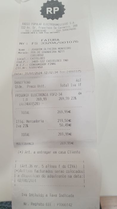 Frigorifico e sofà cama como novo vende-se