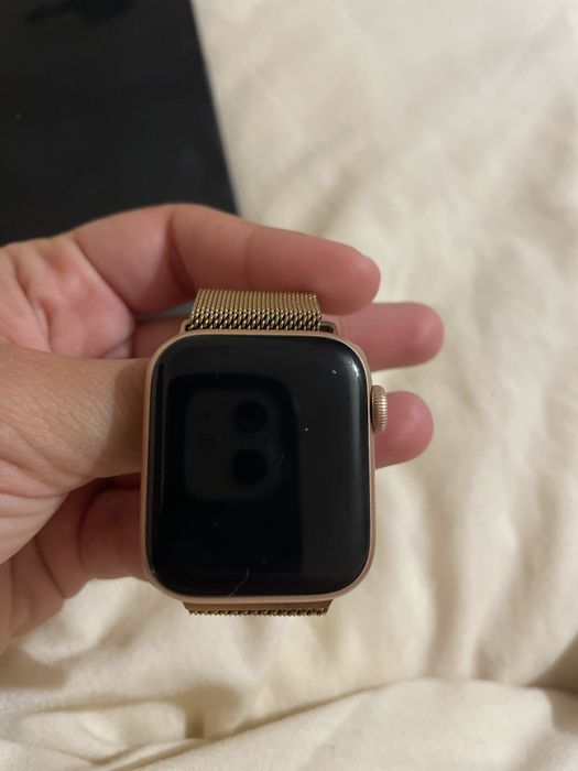 Iphone 11 64gr + apple watch serie 6 rose gold