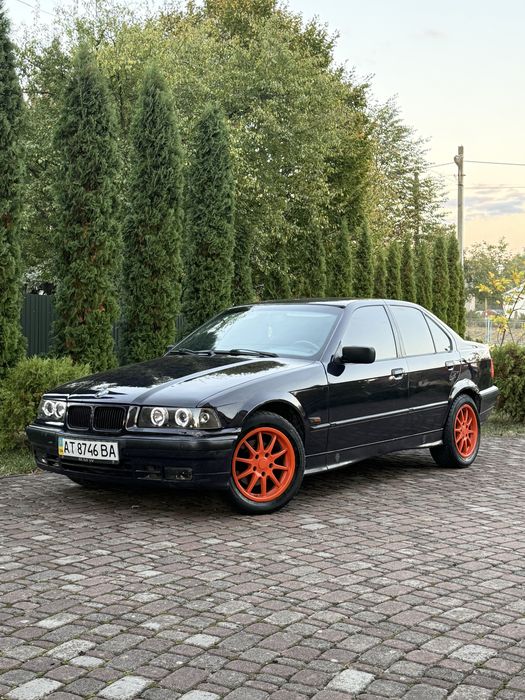 Продам BMW 3 E36