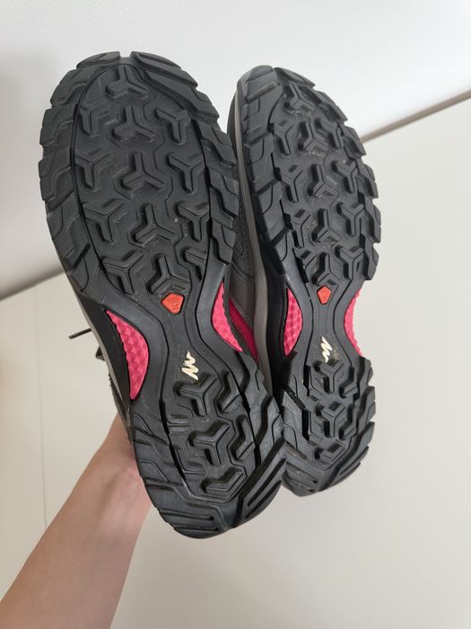 Buty turystyczne damskie Quechua MH100