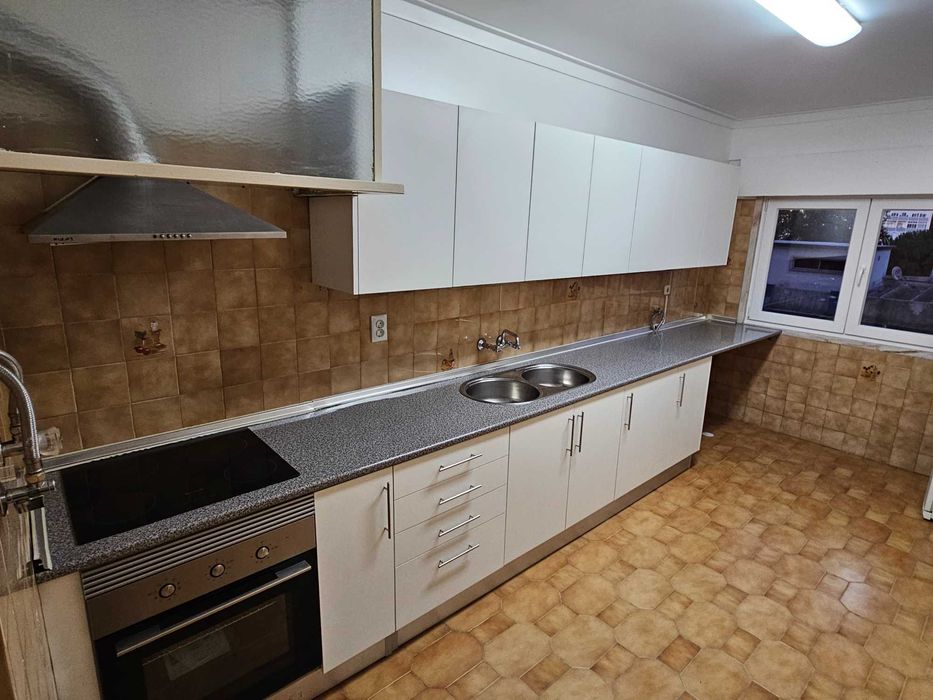 Apartamento Queluz T1+1 - Pronto a habitar