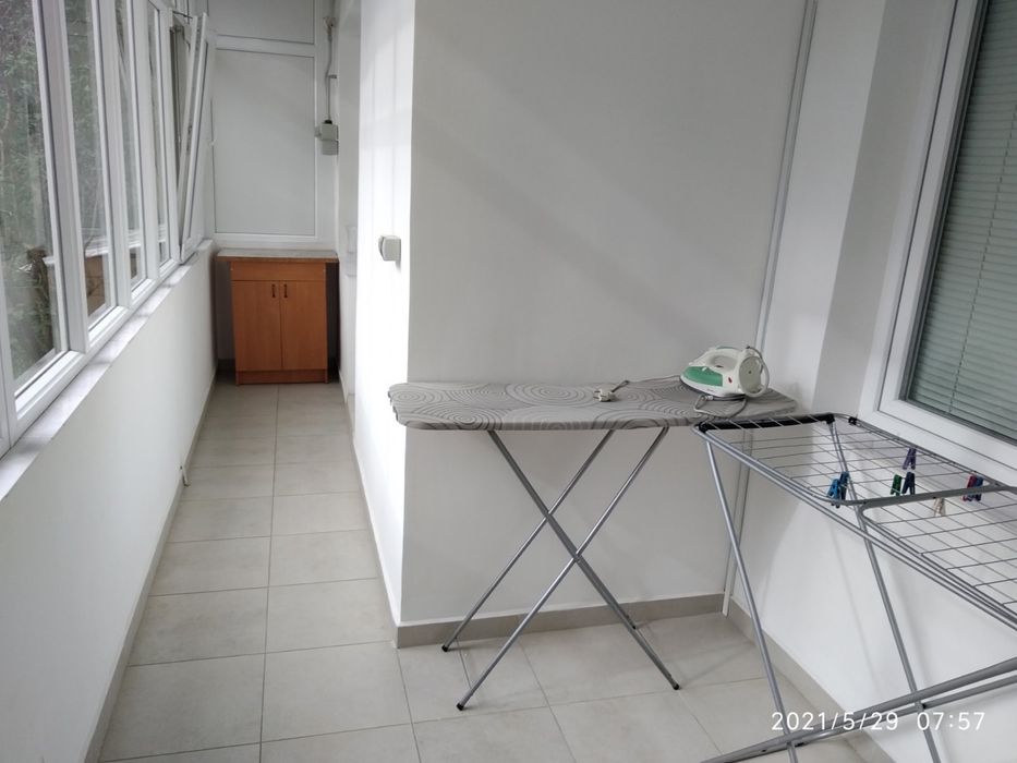 2-х кім. квартира  в  Берегово Вільно З  25-2 ЖОВТНЯ