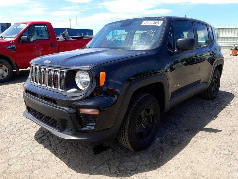 Бампер Jeep Renegade 2017 - запчастини не разборка