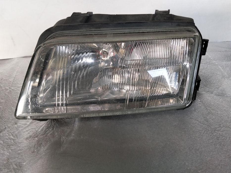 Farol Audi A4 b5 ótica original 1998 esquerdo