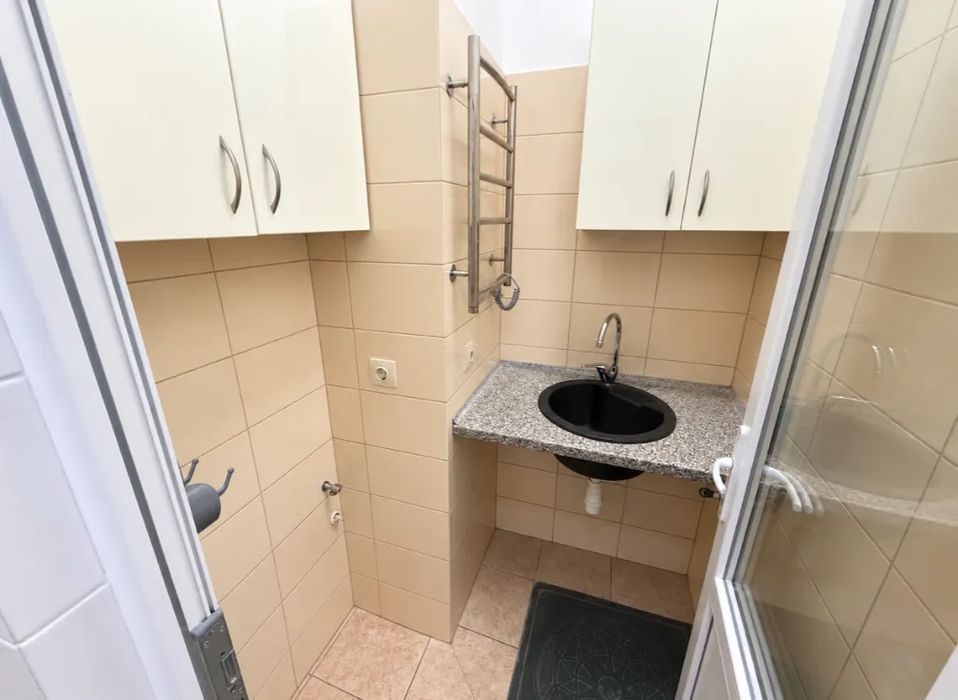 Здам приміщення, 200 м², Підгородне