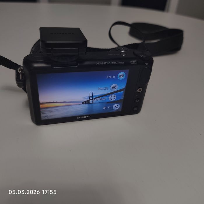 Фотоапарат  цифровий Samsung NX2000.