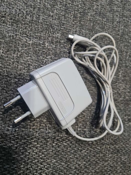 Ładowarka zasilacz Nintendo WAP002 Nintendo 3DS oryginał