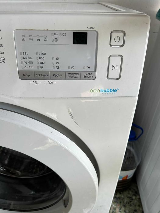 Maquina de lavar roupas Samsung, como nova