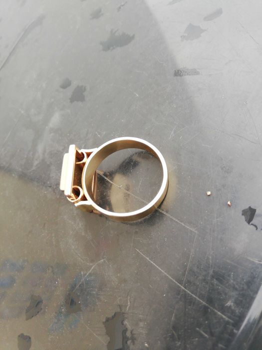 Sygnet złoty 14 K,, Mercedes''