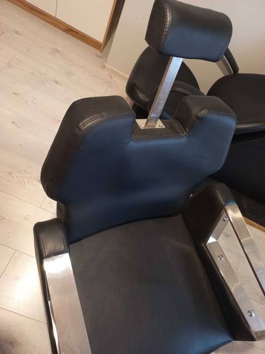 Fotel barberski w super stanie