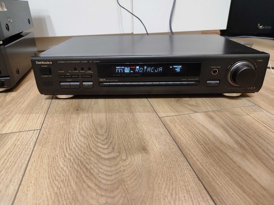 ST-GT550 Technics Stereo Synthesizer Tuner Radio