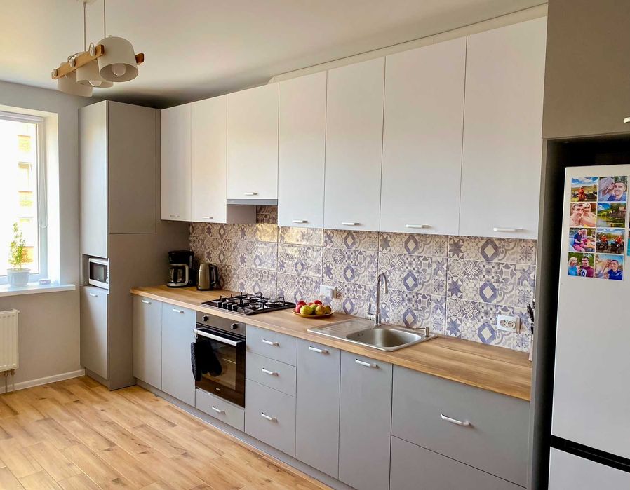 Терміново! Рауш біля Агори 1к з новим ремонтом та меблями!