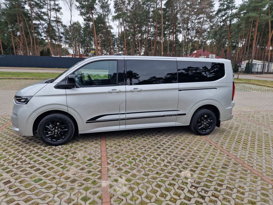 Wynajem busa 8-osobowego – Volkswagen Caravelle T7 Long