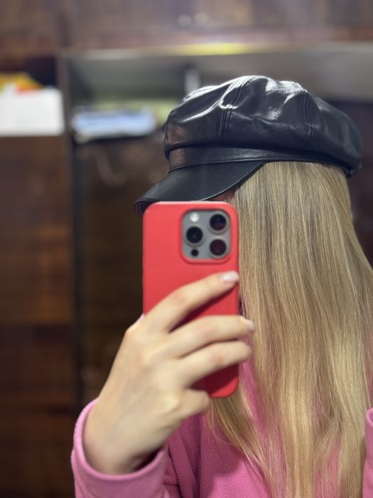 Кепка берет шкіряна