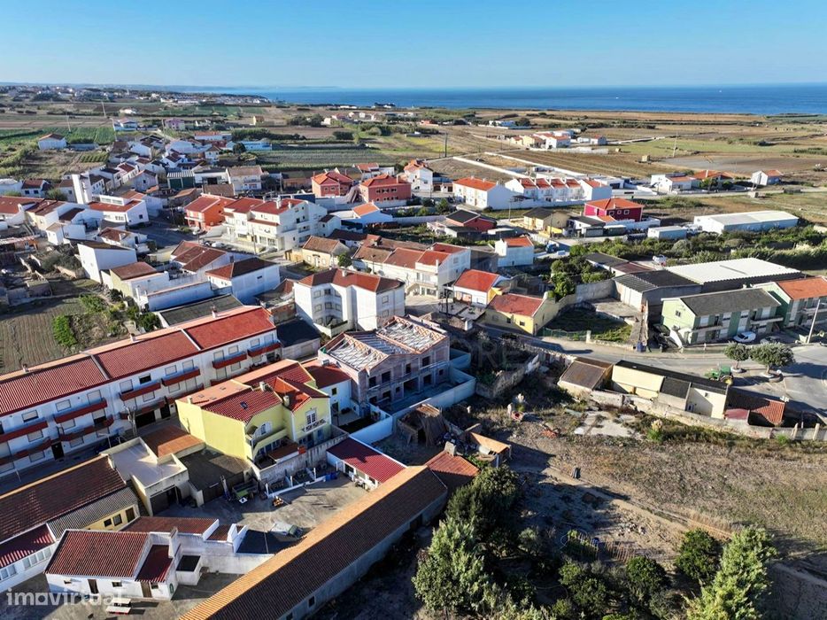 Apartamento T2 com Varanda & Parqueamento Privado, a 1 km da P...