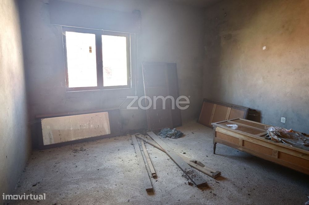 Três Moradias com terreno Pópulo, Alijó