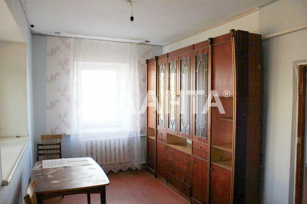 Дом в центре села Александровка