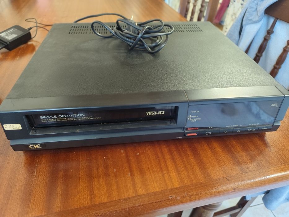 Leitor / Gravador de Vídeo VHS CIE VD-L1