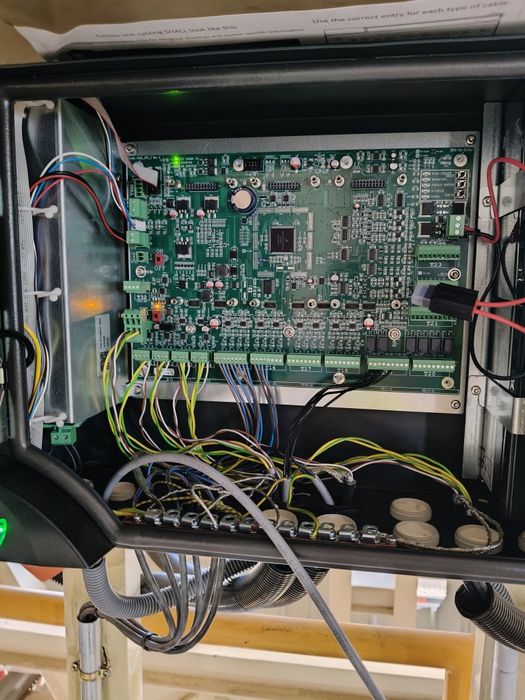 Trabalhos de eletricidade/ domotica / segurança