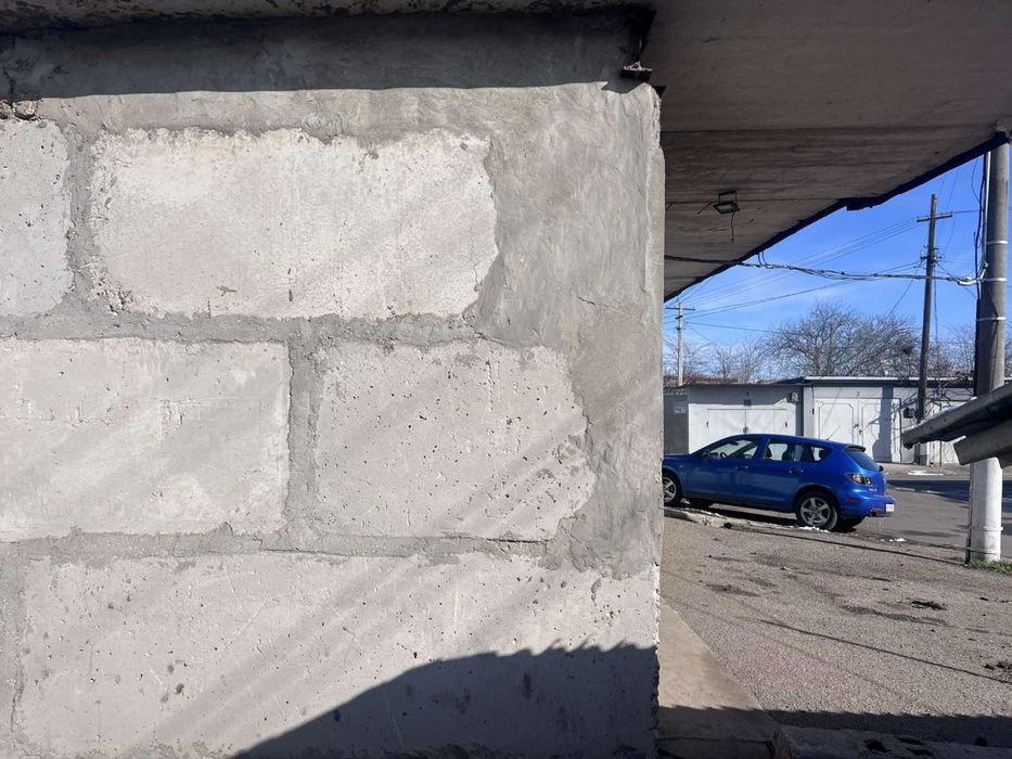 Продам каменный гараж