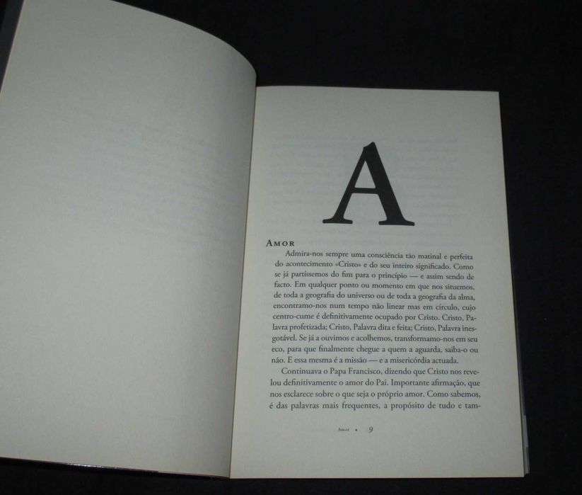 Livro Joga-se aqui o Essencial Manuel Clemente