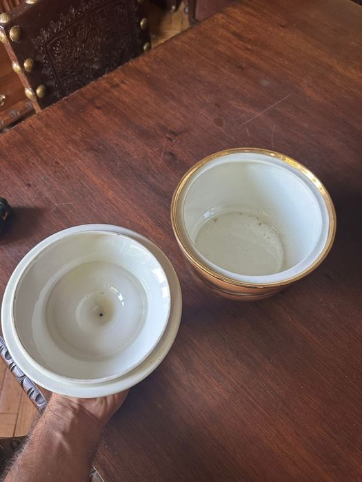 Conjunto vintage louça alcobaça - jarro e taça com tampa