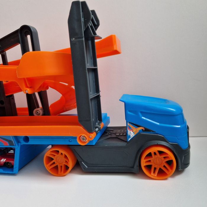 Hot Wheels Хот Вілс Автовоз Транспортер Крутий спуск City Lift & Launc