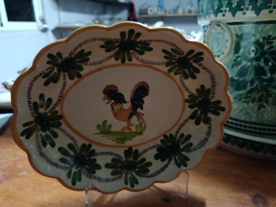 Peça de faiança portuguesa de viúva de Lamego